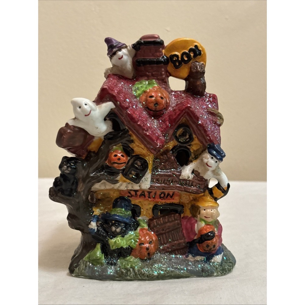 VTG Halloween Haunted House Ceramic Village Figurine 5.5 Ghost Station Decor